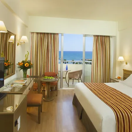 Hotel Lordos & 4*